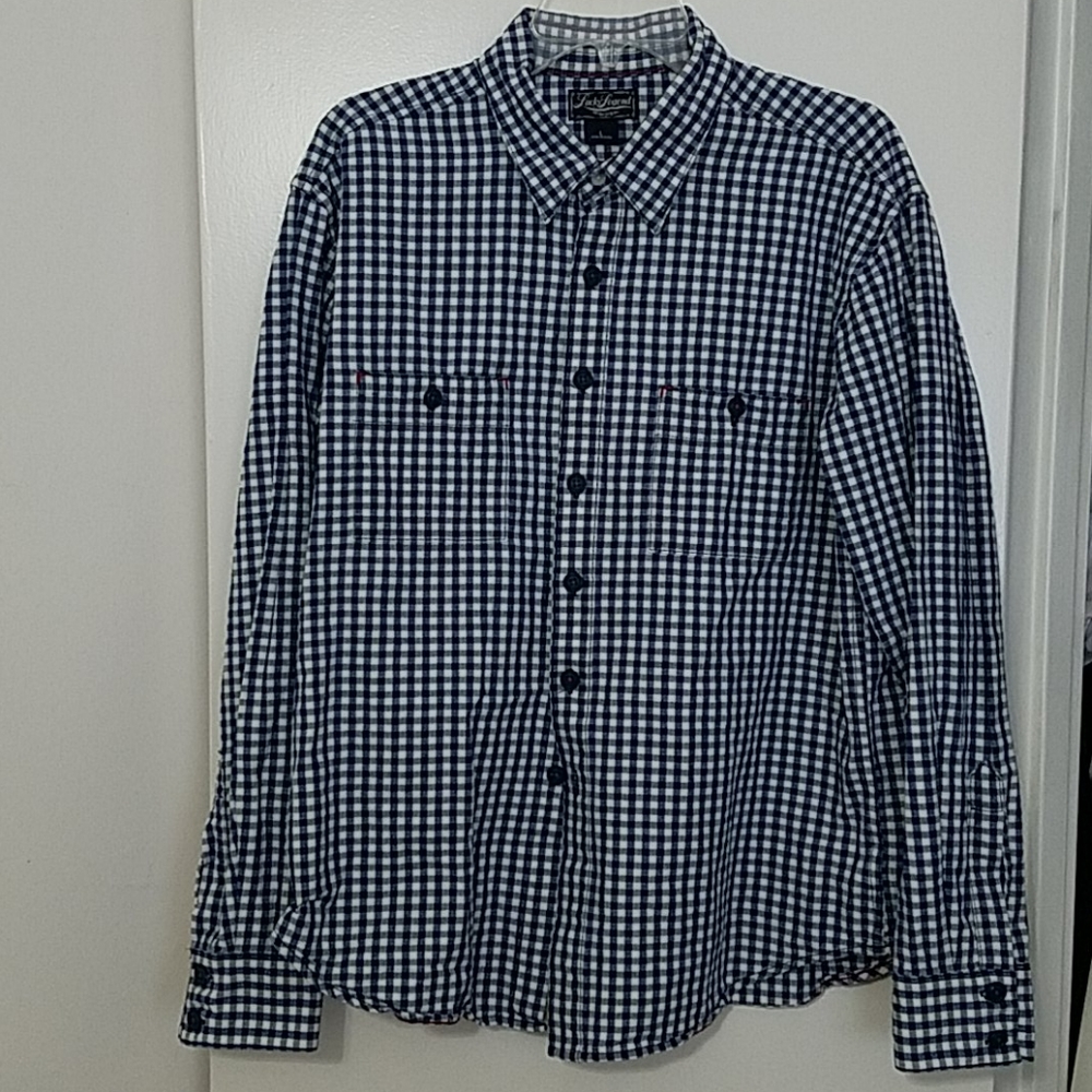 Lucky Legend Shirt  HOST PICK